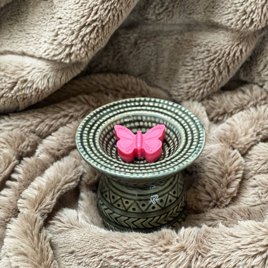 Ceramic Burner with Embossed Spirals Design